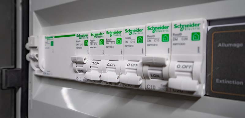 Électricité tertiaire Lisses